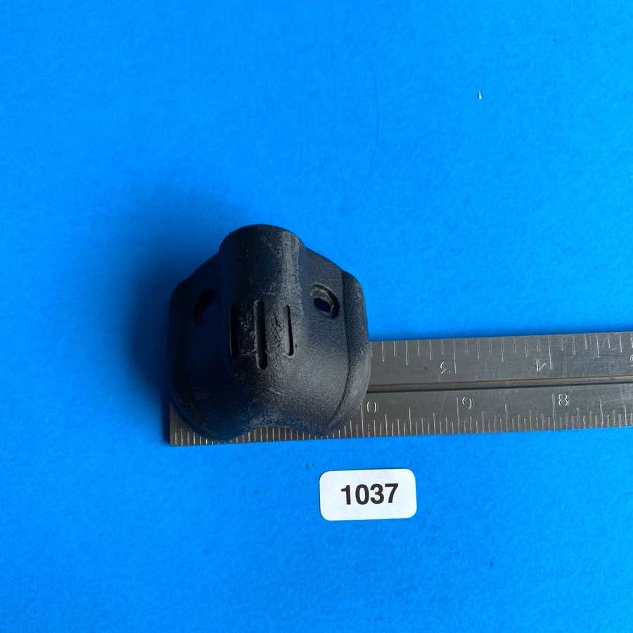 Line 6 Spider III 15 30 120 Guitar Amplifier Part: Corner Protector [4 Pieces]