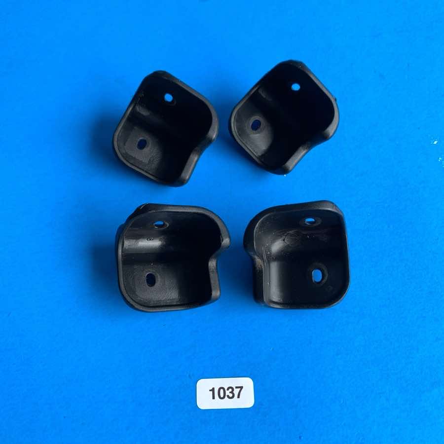 Line 6 Spider III 15 30 120 Guitar Amplifier Part: Corner Protector [4 Pieces]