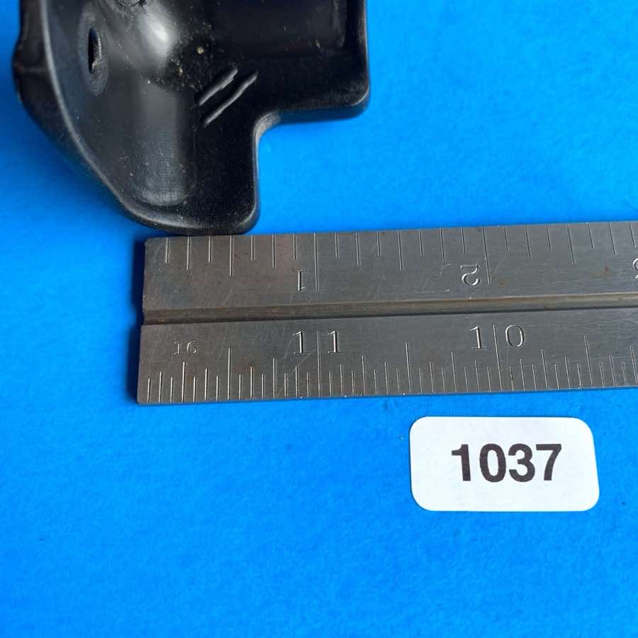 Line 6 Spider III 15 30 120 Guitar Amplifier Part: Corner Protector [4 Pieces]