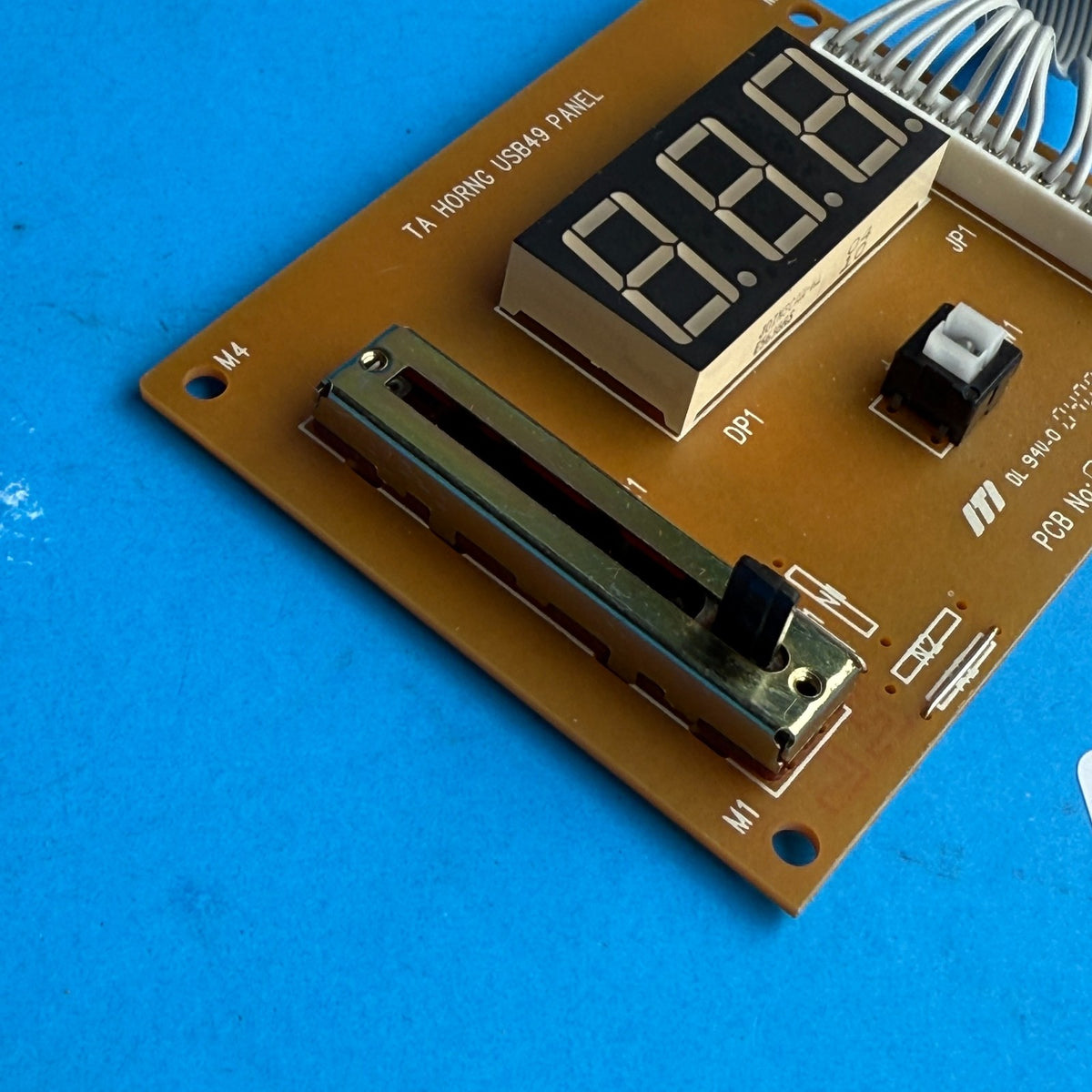 M-AUDIO OZONE MIDI Keyboard Part: DATA Slider Display Circuit Board [9202]