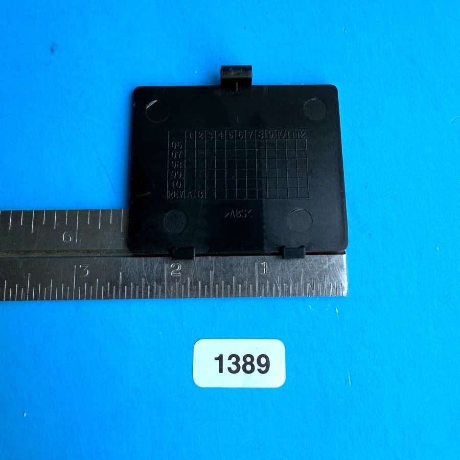 BEHRINGER UMX610 U-Control MIDI Keyboard Parts: Battery Cover Door