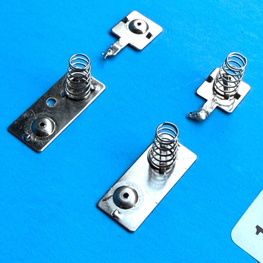 BEHRINGER UMX610 U-Control MIDI Keyboard Parts: Battery Holder Contact Springs