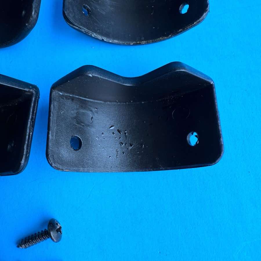 CRATE GT15 MX15R Guitar Amplifier Parts: Cabinet Rear Protective Corners [4PCS]