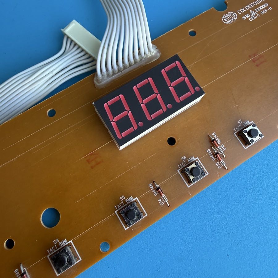 M-AUDIO OXYGEN 61 MIDI Controller Keyboard Part: Display Circuit Board PCB
