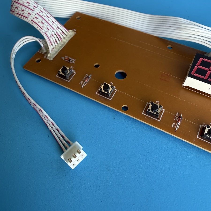 M-AUDIO OXYGEN 61 MIDI Controller Keyboard Part: Display Circuit Board PCB
