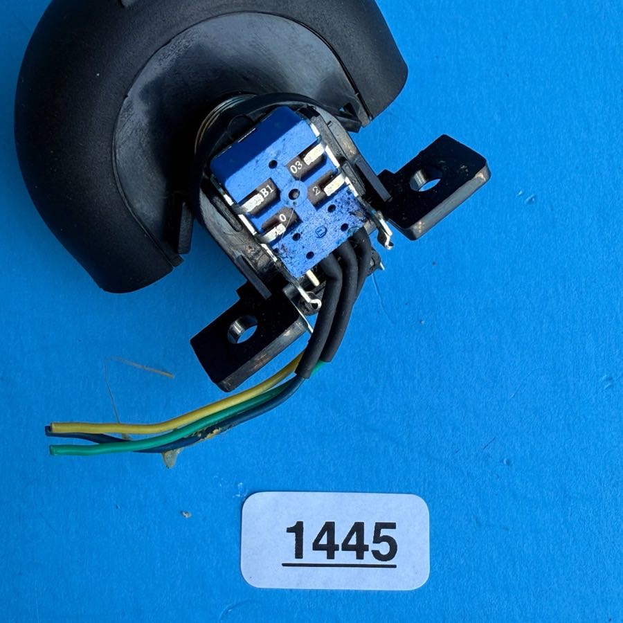 M-AUDIO Axiom 25 49 MIDI Keyboard Replacement Part: Pitch Bend Assembly