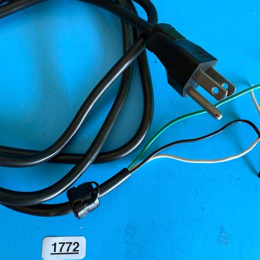DEAN MARKLEY K-20BX Bass Guitar Amplifier Part: Power Cord Cable Plug