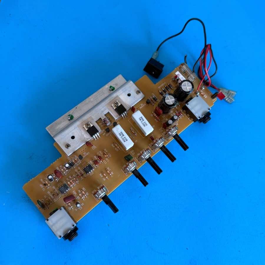 DEAN MARKLEY K-20BX Guitar Amplifier Part: Main PCB Drive Control Circuit Board
