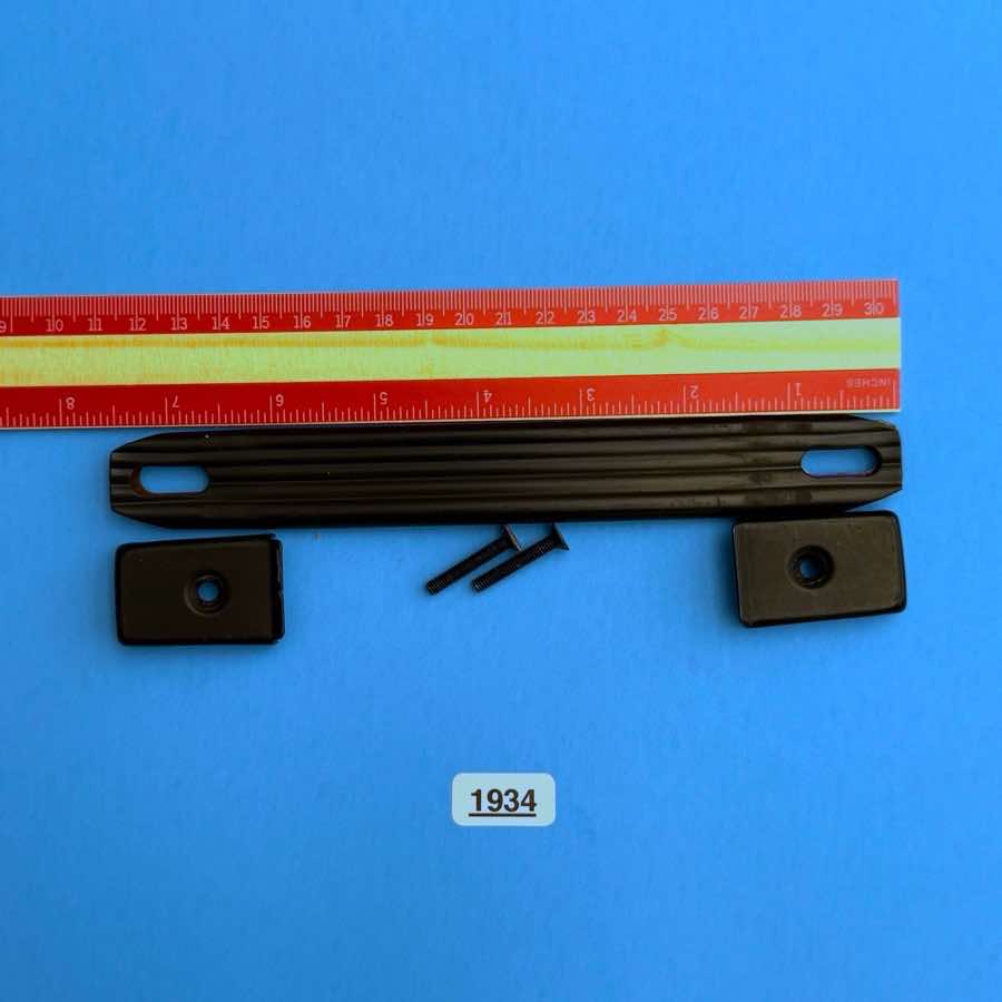 Ibanez IBZ10B Bass Guitar Amplifier Part: Cabinet Carrying Handle w/Screws