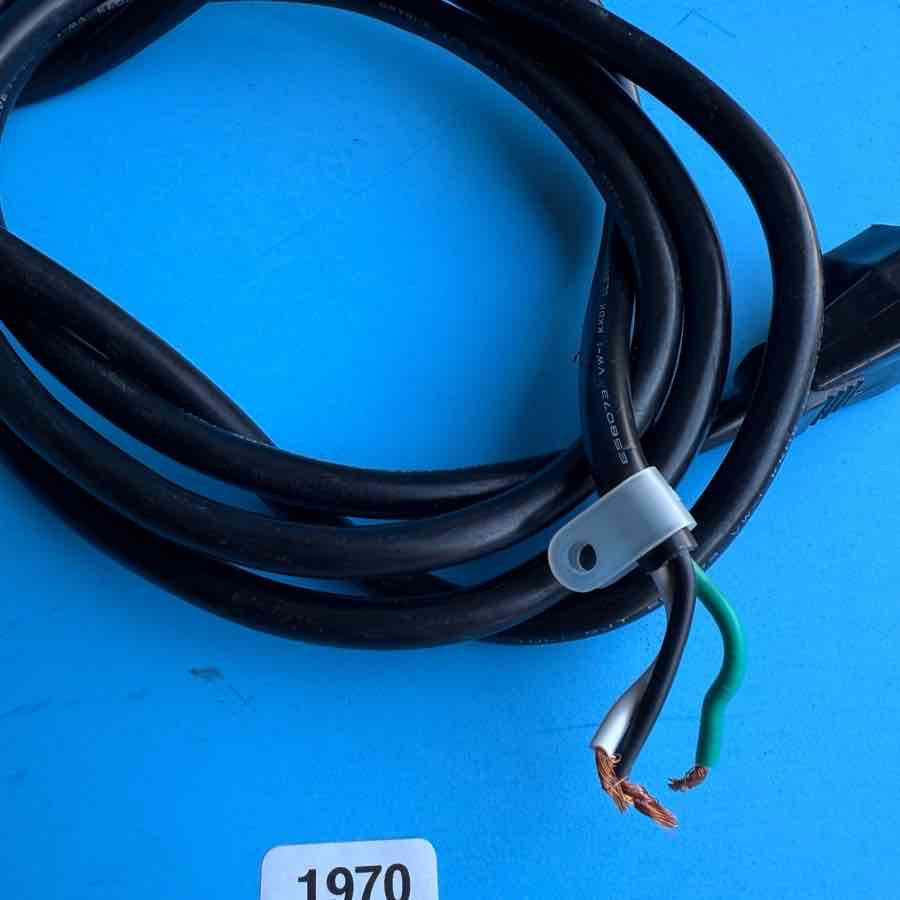 SQUIER CHAMP 15 Guitar Amplifier Part: Power Cord Cable Plug Wire