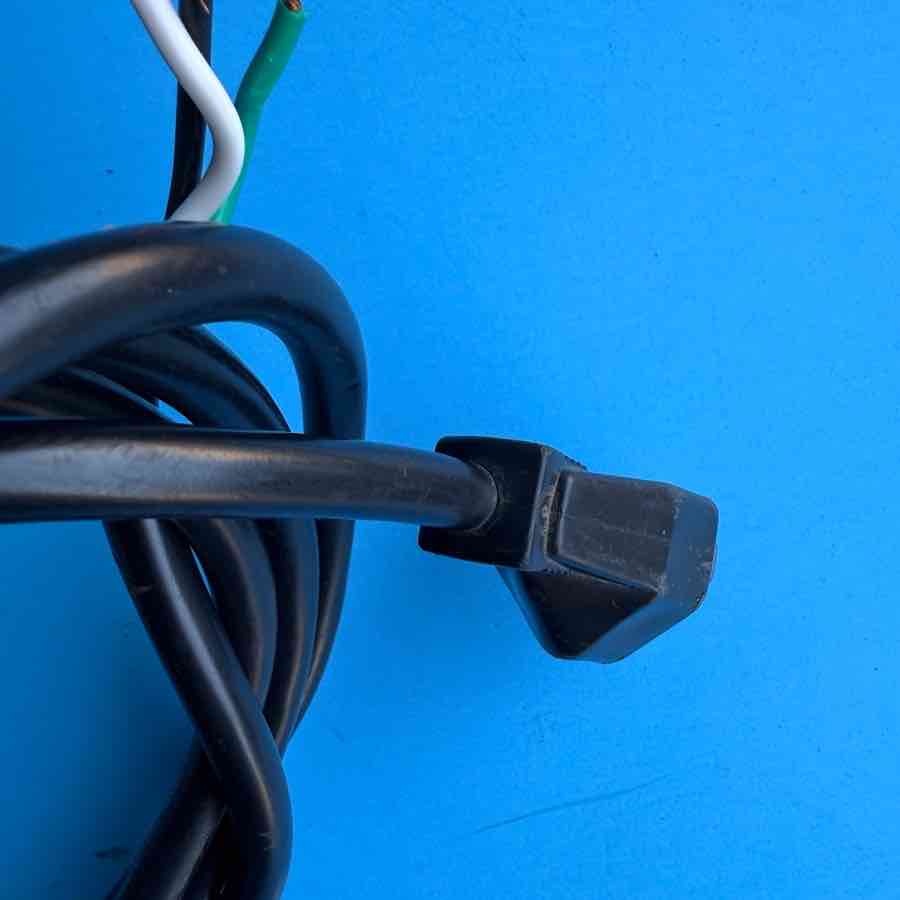 SQUIER CHAMP 15 Guitar Amplifier Part: Power Cord Cable Plug Wire