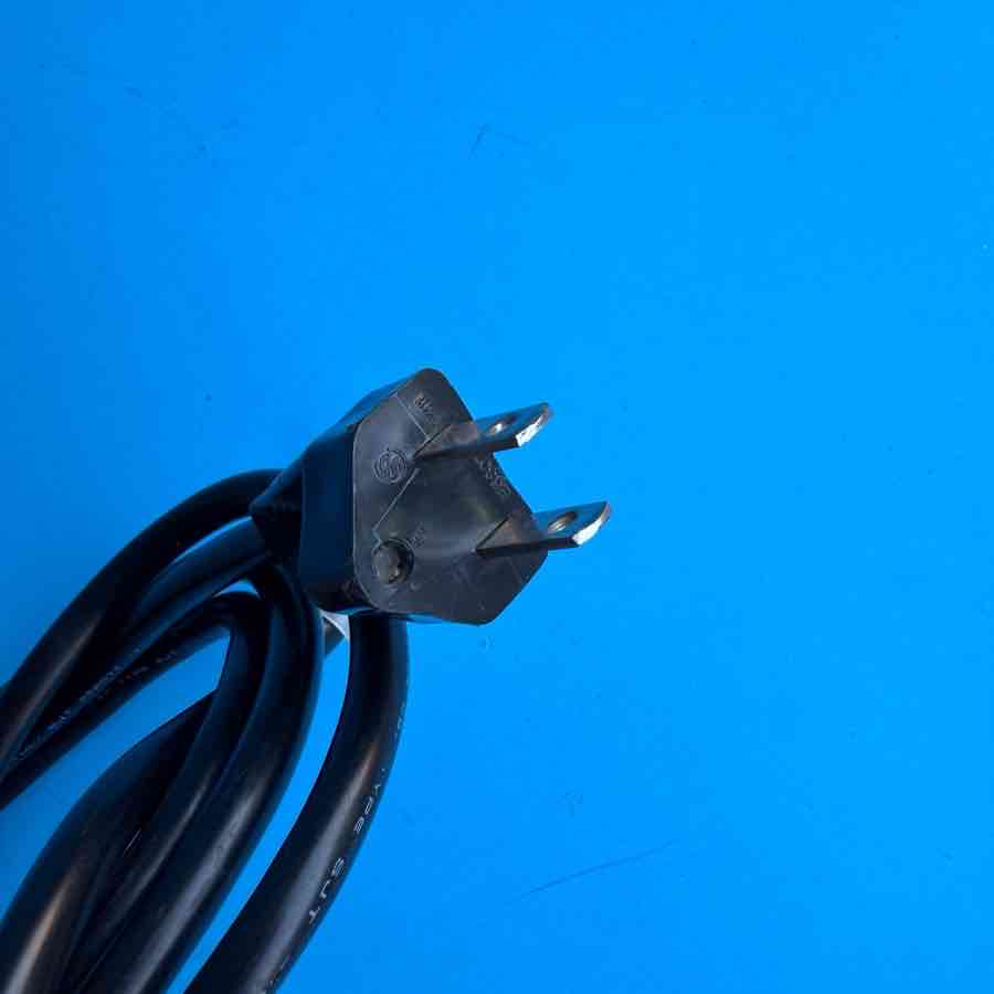 SQUIER CHAMP 15 Guitar Amplifier Part: Power Cord Cable Plug Wire