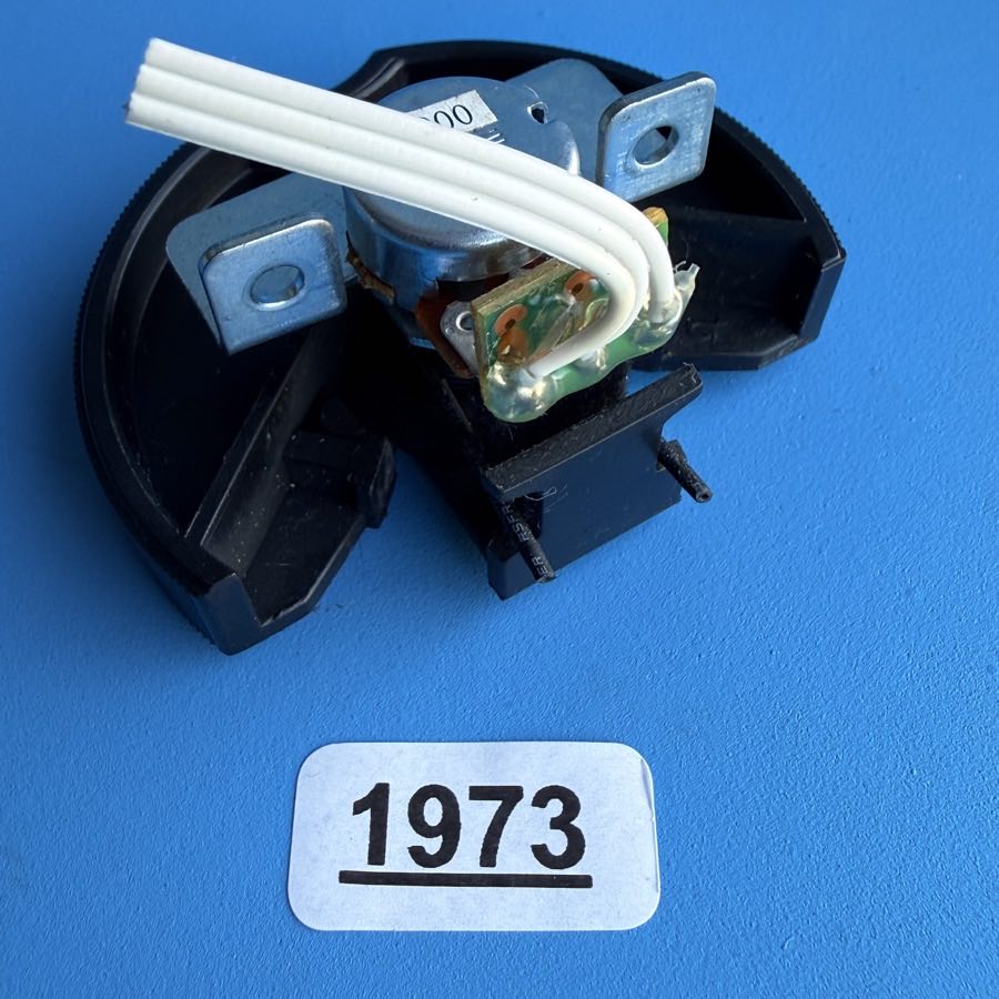 M-AUDIO OXYGEN 25 49 61 MKIII MIDI Keyboard Part: Pitch Bend Wheel Assembly
