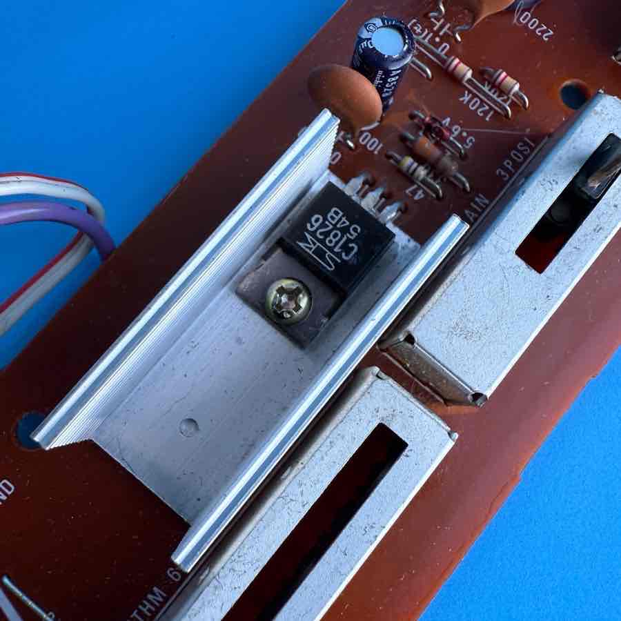YAMAHA PSR-15 Vintage Keyboard Part: Processor Control Main PCB Circuit Board