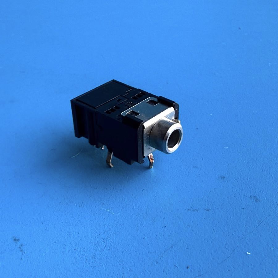 CASIO MT-35 Vintage Keyboard Replacement Part: Headphones 1/8" TRS Socket