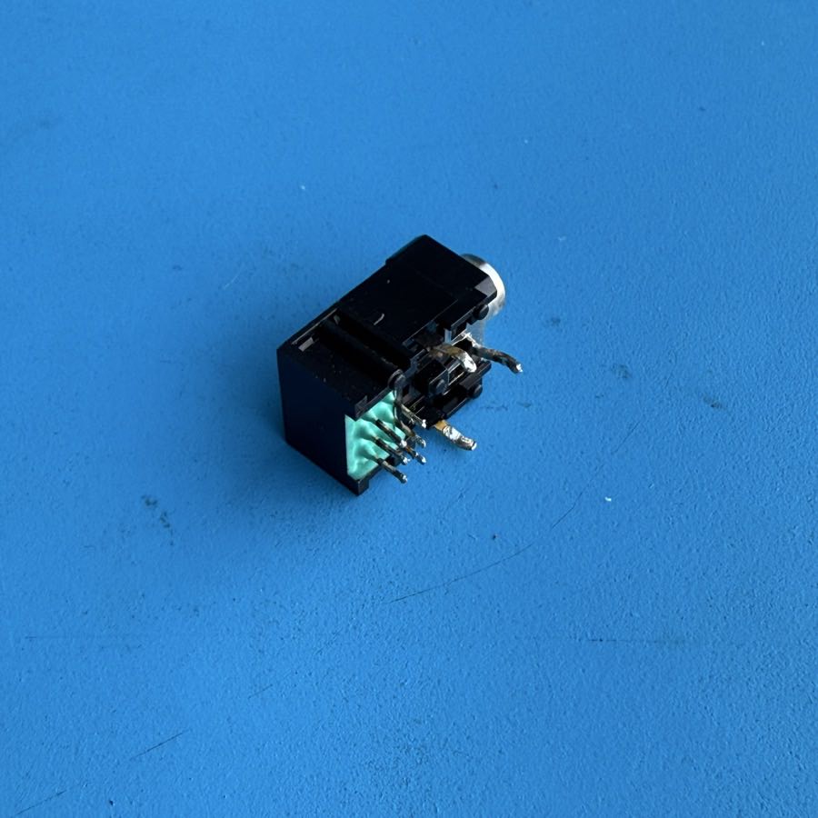 CASIO MT-35 Vintage Keyboard Replacement Part: Headphones 1/8" TRS Socket