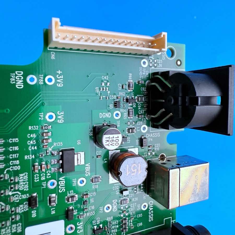 NOVATION LAUNCHKEY 25 MK3 Midi Keyboard Part USB Sustain Input PCB Circuit Board