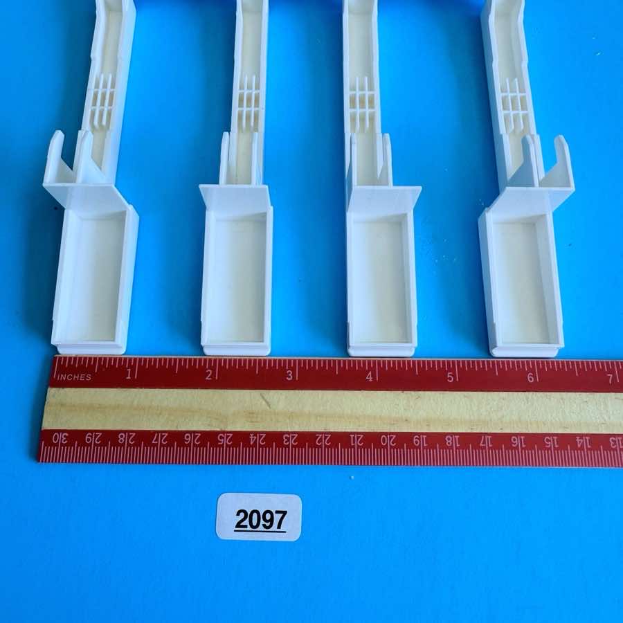 NOVATION LAUNCHKEY 25 MK3 Midi Keyboard Part: 4-Key Set White Keys [C-E-G-B]