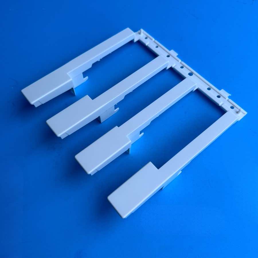 NOVATION LAUNCHKEY 25 49 MK2 Midi Keyboard Part: 4-Key Set White Keys [C-E-G-B]