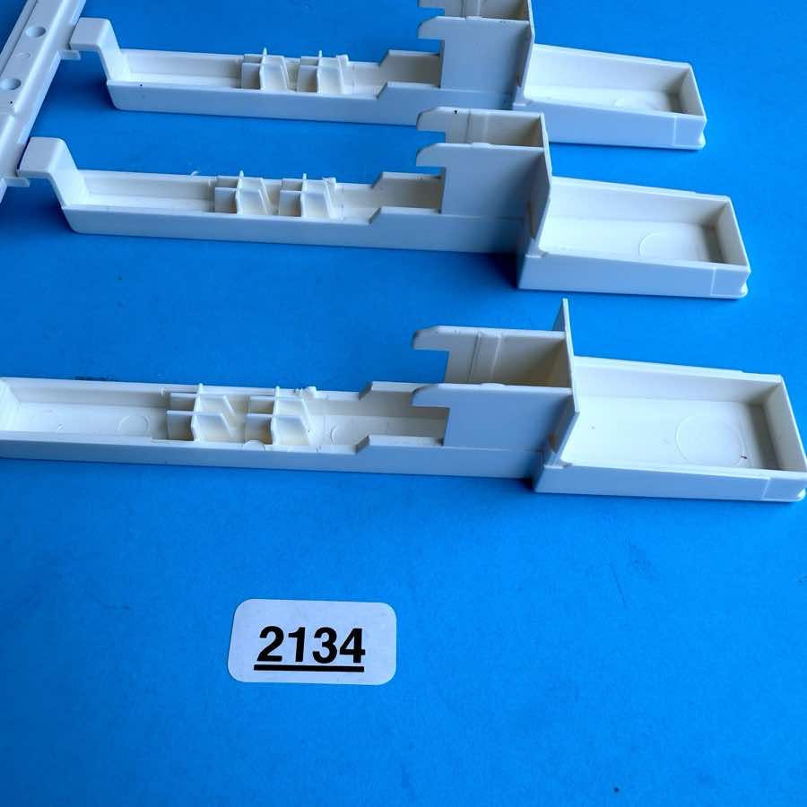 NOVATION LAUNCHKEY 25 49 MK2 Midi Keyboard Part: 3-Key Set White Keys [D-F-A]