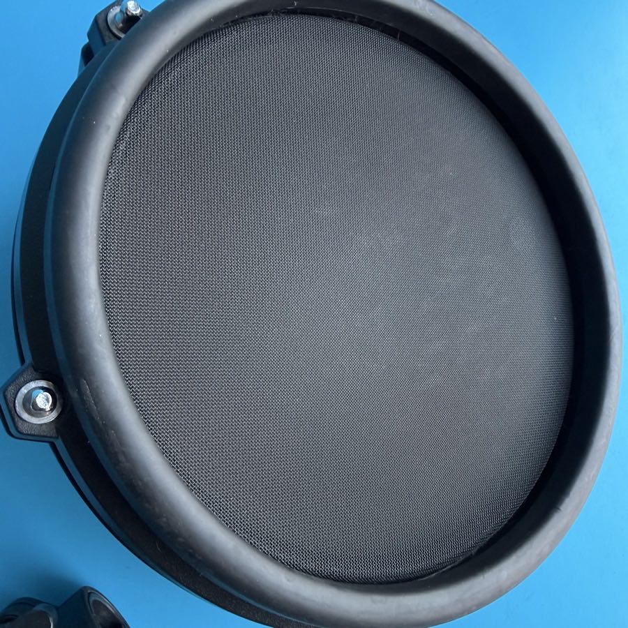 ALESIS NITRO DM7X Drum Part: 8 Inch Tom Single-Zone Mesh Pad w/L-Rod Clamp [V4]