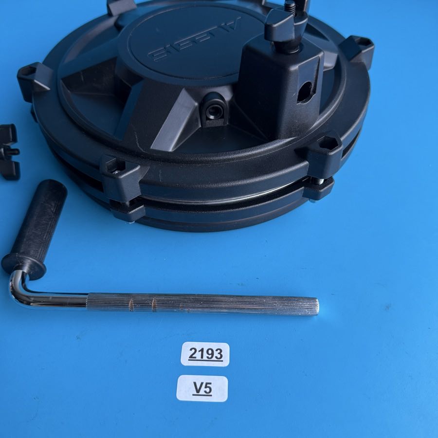 ALESIS NITRO DM7X Drum Part: 8 Inch Tom Single-Zone Mesh Pad w/L-Rod Clamp [V5]