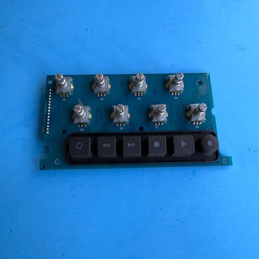 M-AUDIO AXIOM PRO 49 MIDI Controller Part: Encoder Knob PCB Board & Pad