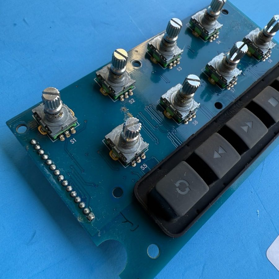 M-AUDIO AXIOM PRO 49 MIDI Controller Part: Encoder Knob PCB Board & Pad