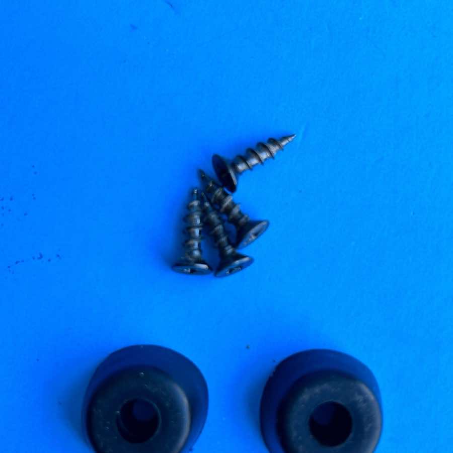 Ibanez IBZ15B Bass Guitar Amplifier Part: Rubber Foot Leg w/Screw [4PCS]