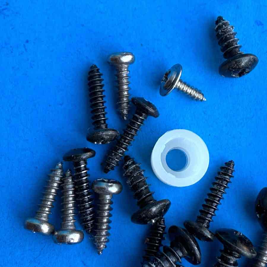 ARTURIA MINILAB MKII MIDI Keyboard Part: Random Body Screws