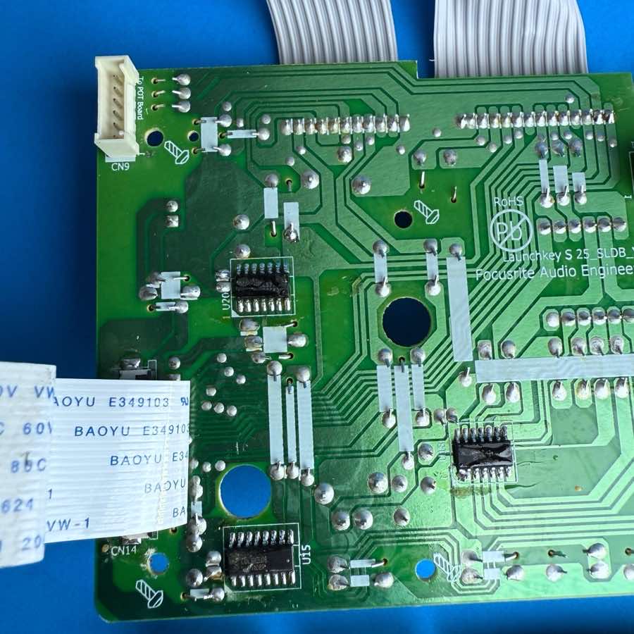 NOVATION LAUNCHKEY 25 MK2 Part: Slider Fader Track Display PCB Circuit Board