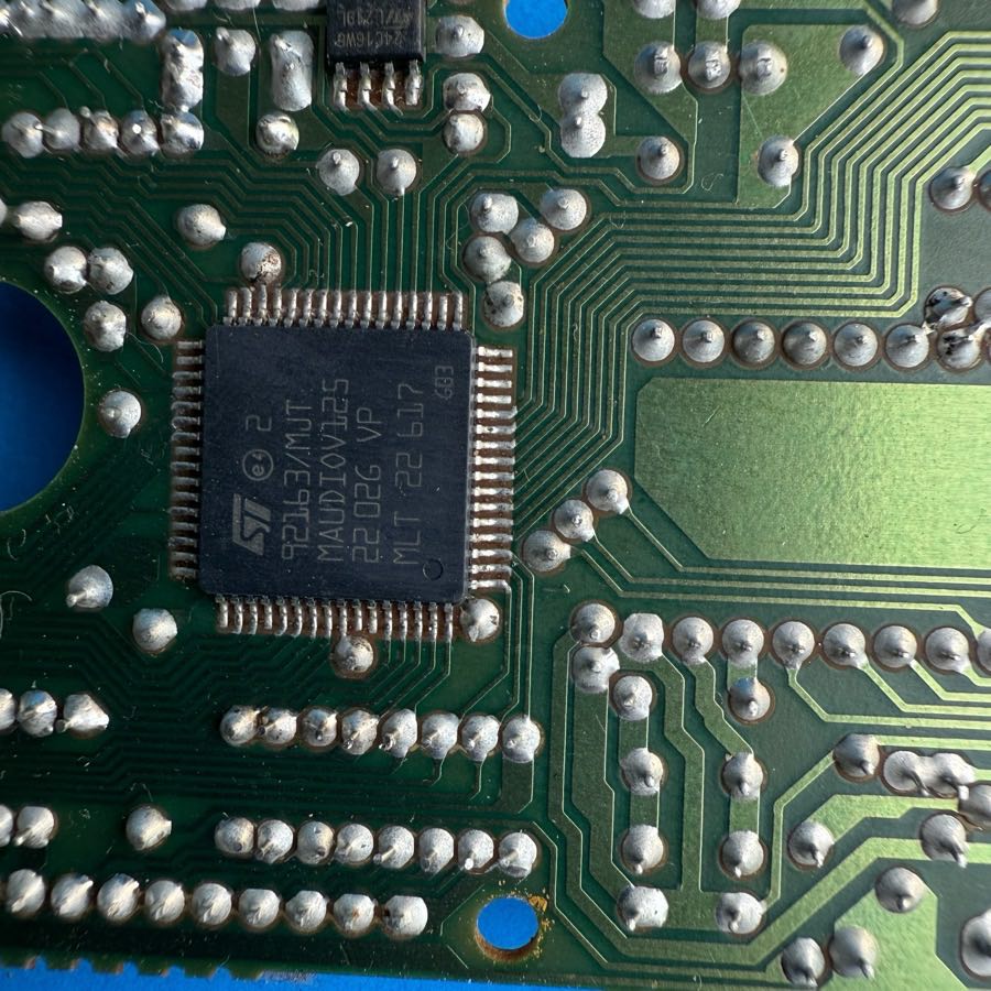 M-AUDIO O2 MIDI Controller Keyboard Part: Main Processor PCB Circuit Board