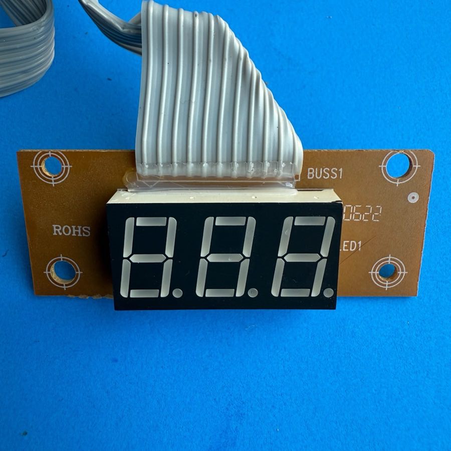 M-AUDIO O2 MIDI Controller Keyboard Part: Display Screen PCB Circuit Board