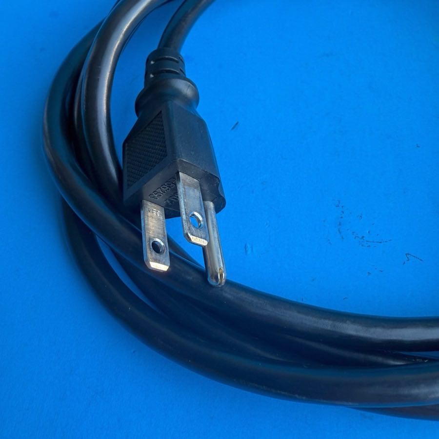 Line 6 Spider IV 15 Guitar Amplifier Replacement Part: Power Cord Wire Plug