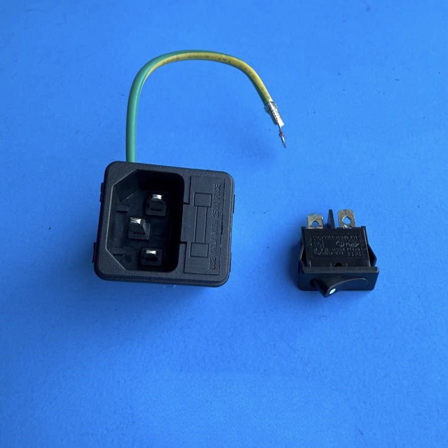 Line 6 Spider IV 15 Guitar Amplifier Part: Power Input Socket & ON/OFF Button