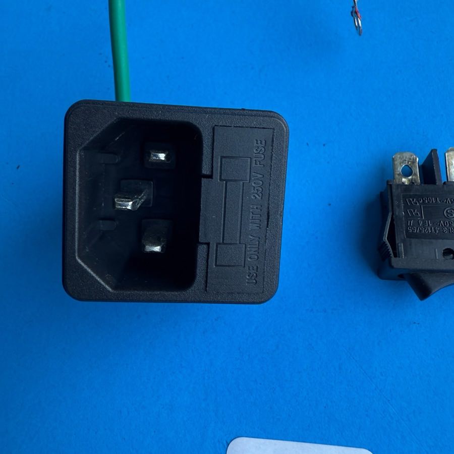 Line 6 Spider IV 15 Guitar Amplifier Part: Power Input Socket & ON/OFF Button