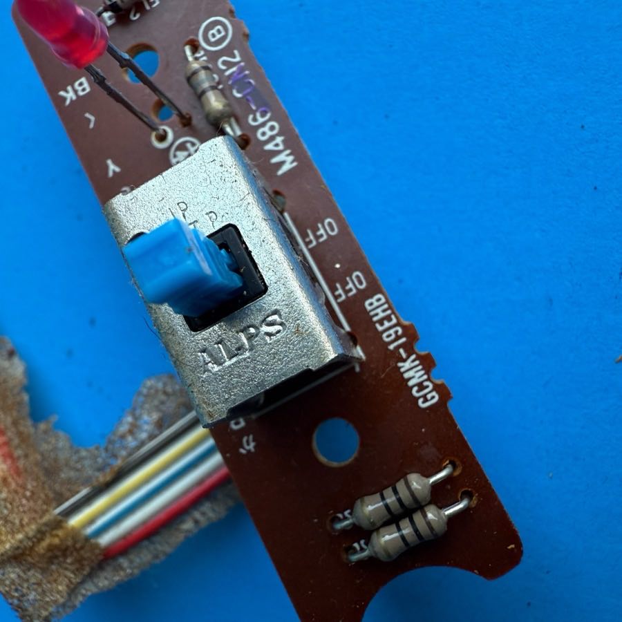 CASIO MT-100 Vintage Keyboard Part: Power ON/OFF Switch PCB [M486-CN2B]