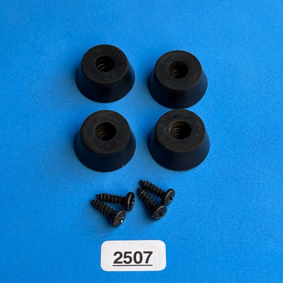 FENDER MUSTANG I Guitar Amplifier Replacement Part: Cabinet Foot w/Screw [4PCS]