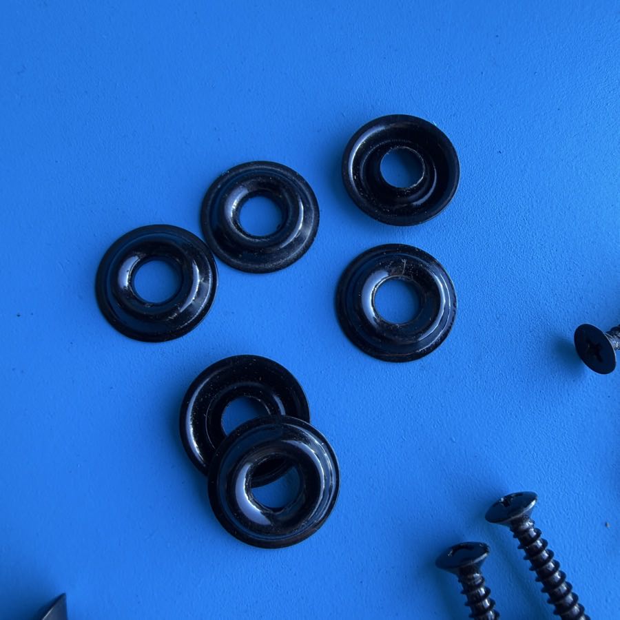 Line 6 Spider III 15 Guitar Amplifier Part: Random Cabinet Screws & Washers [V2]