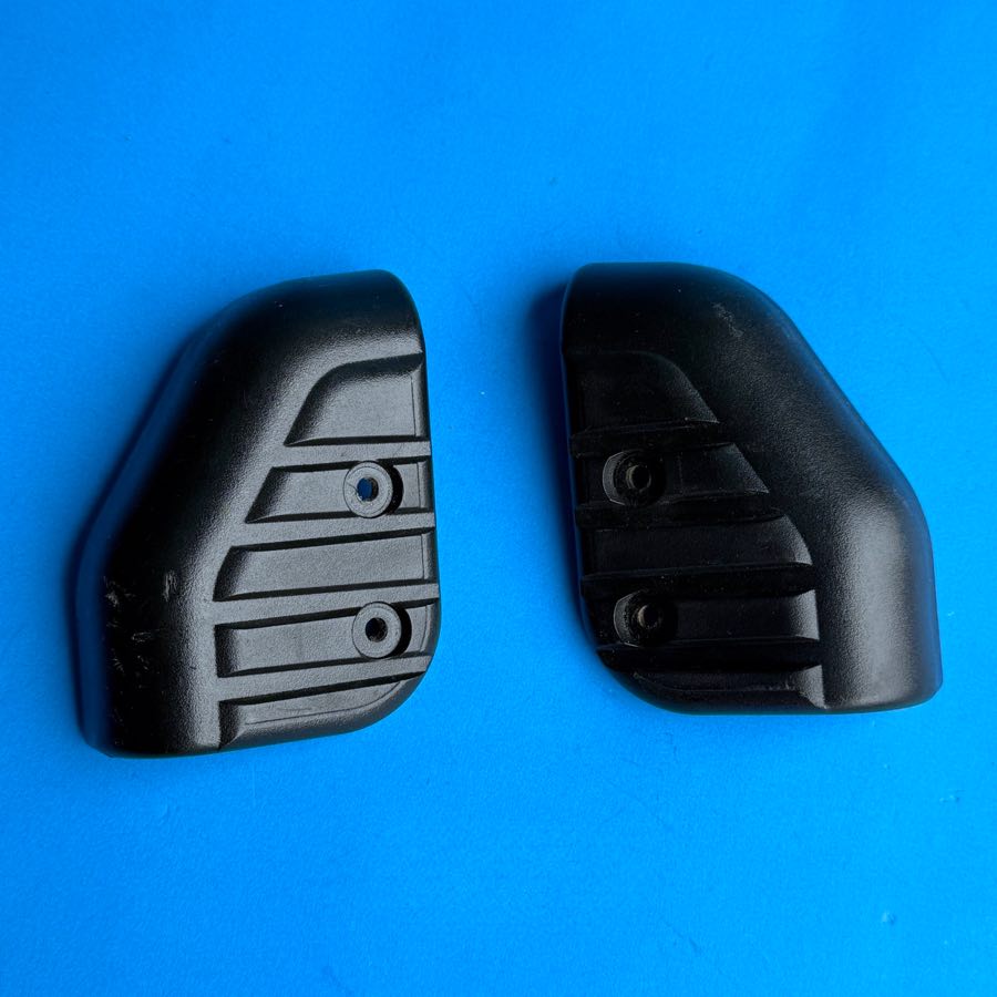 Line 6 Spider IV 15 30 120 Guitar Amp Part: Front Corner Protector Left/Right