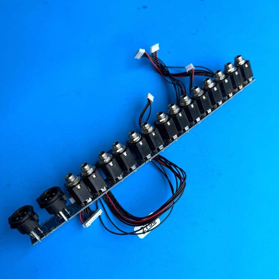 BEHRINGER Eurorack UB2222FX-PRO Part: Main Outputs XLR Channel Inserts Board