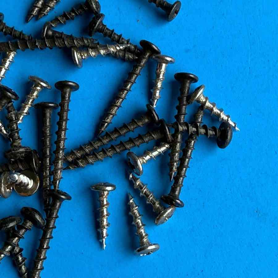 BLACKSTAR ID CORE STEREO 10 Guitar Amplifier Part: Random Cabinet Screws