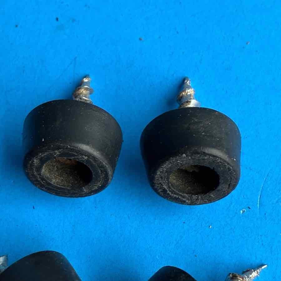 BLACKSTAR ID CORE STEREO 10 Guitar Amplifier Part: Leg Foot with Screw [4PCS]