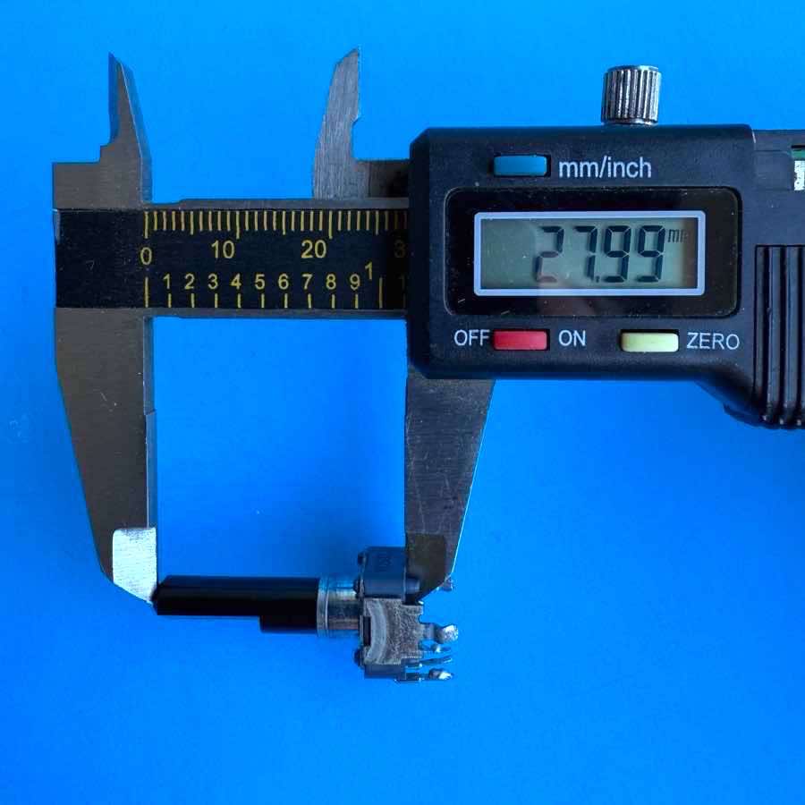 BEHRINGER Mixers Part: ALPS Potentiometer 3-Pin D-Shaft (6mm) 5K VC502