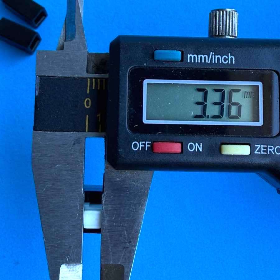 BEHRINGER Mixers Part: ALPS Potentiometer 3-Pin D-Shaft (6mm) 5K VC502