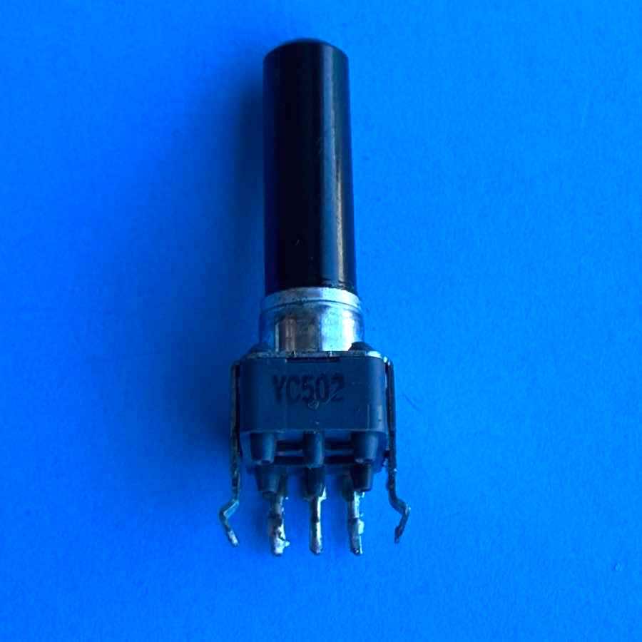 BEHRINGER Mixers Part: ALPS Potentiometer 3-Pin D-Shaft (6mm) 5K VC502