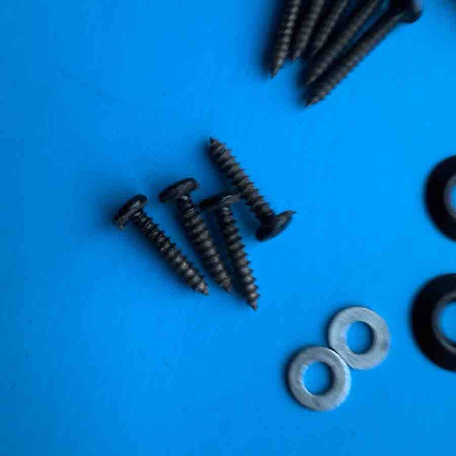 CRATE CA30D Guitar Amplifier Part: Random Cabinet Screws Washers