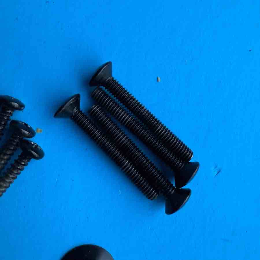 CRATE CA30D Guitar Amplifier Part: Random Cabinet Screws Washers