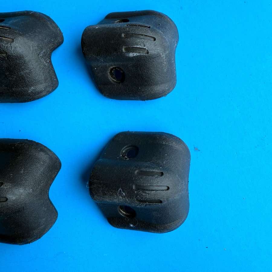 Line 6 Spider III 15 Amplifier Part: Corner Protector w/Screws [6 Pieces]