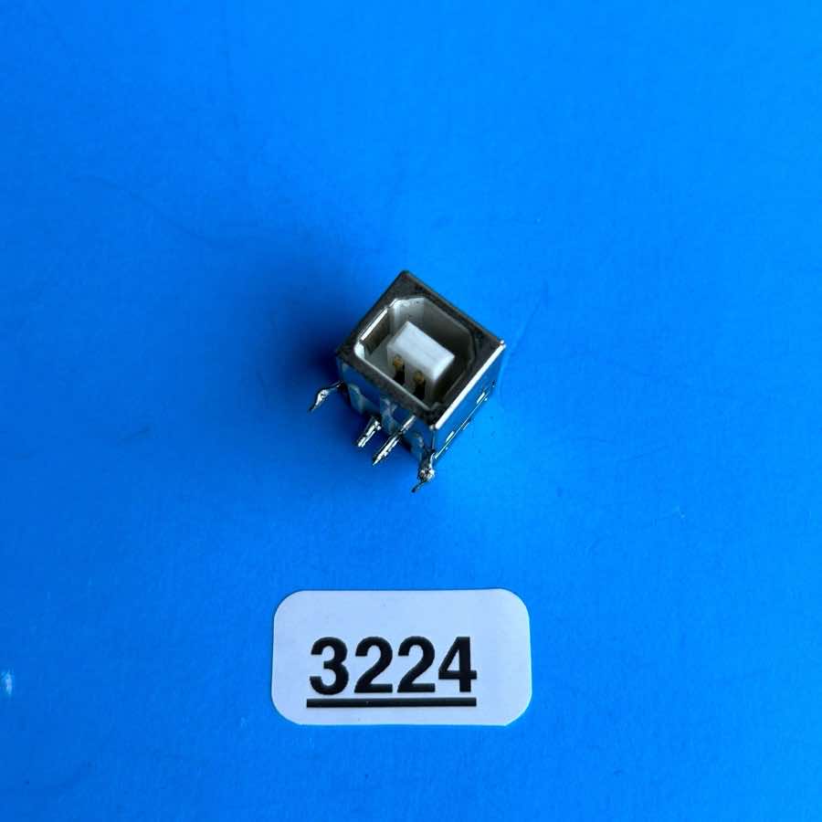 NATIVE INSTRUMENT MASCHINE MKI MIDI Controller Part: USB Input/Output Socket